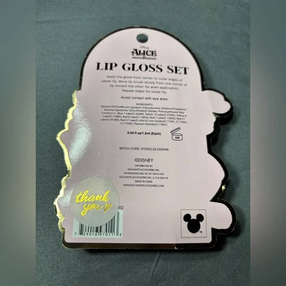 4 New Alice in Wonderland Beauty Bundle NWT